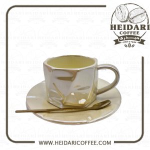 فنجان و نعلبکی سرامیکی قاشق طلایی الماسی
